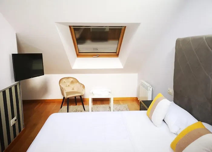 Golden Vedra Residences * Pontevedra